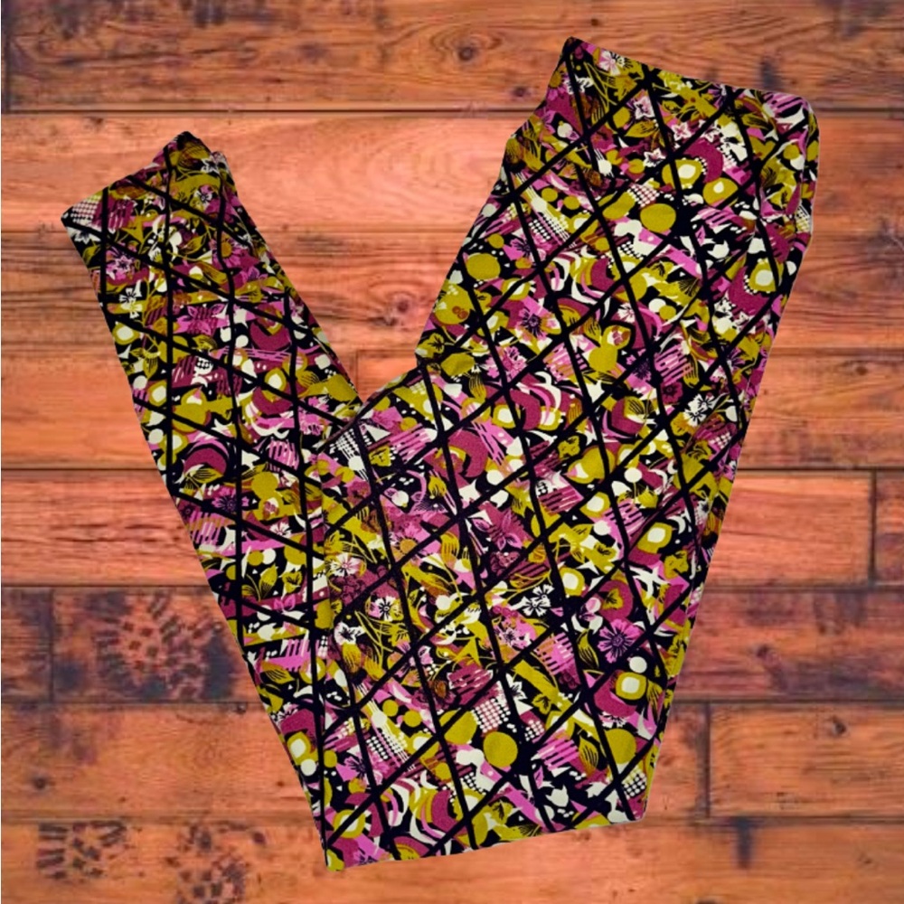 3/$30 LulaRoe Leggings OS